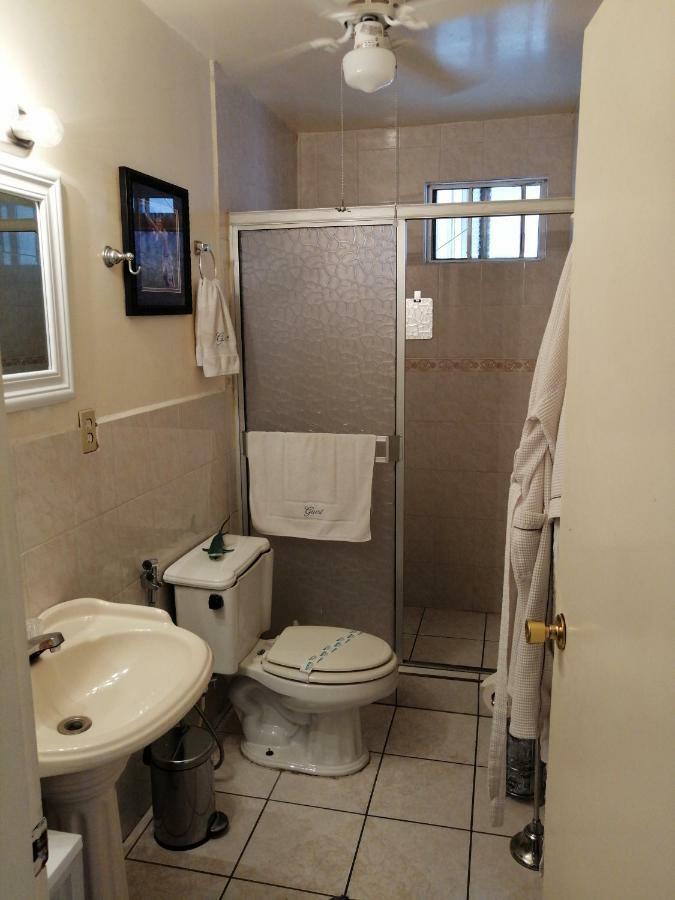 Pied-A-Terre Center Of Tijuana Apartment Luaran gambar